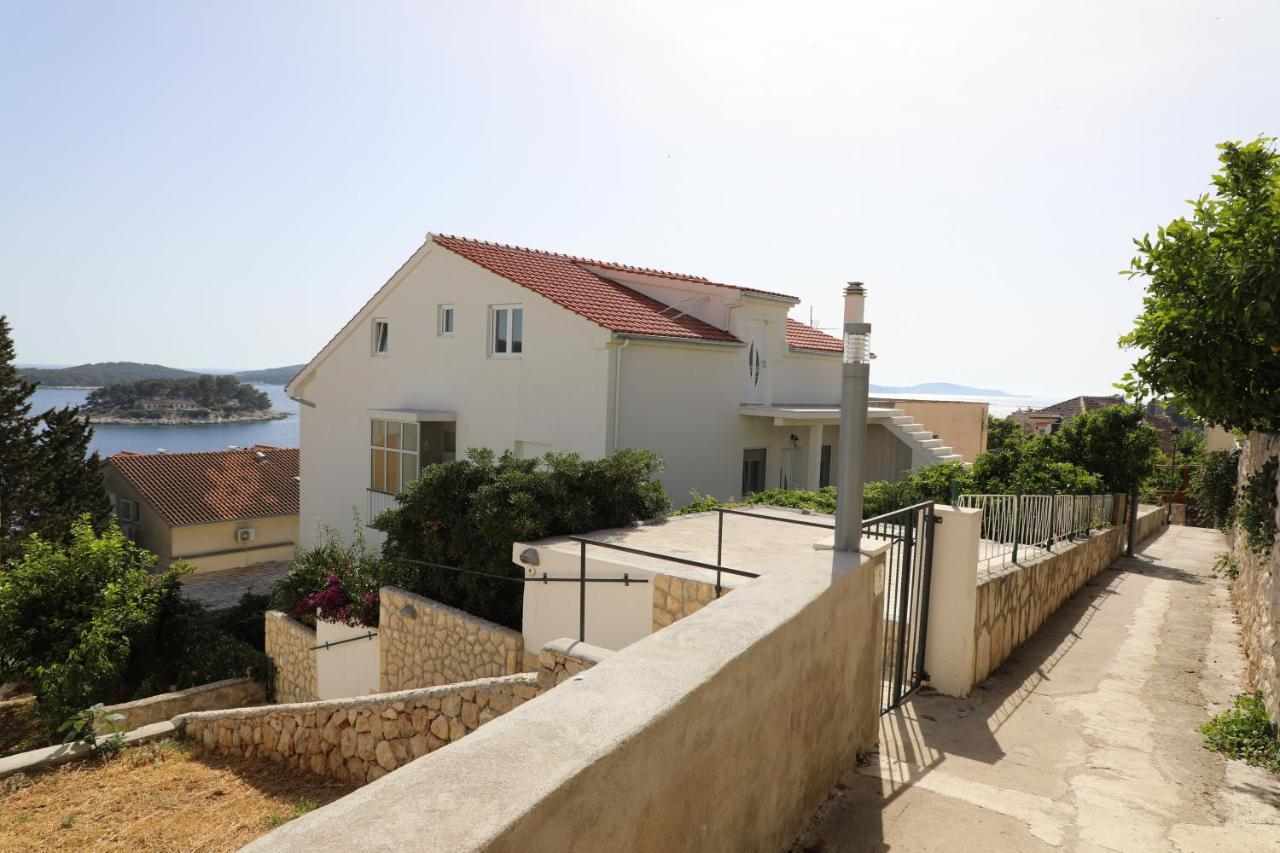 Adria Apartment Đảo Hvar Ngoại thất bức ảnh